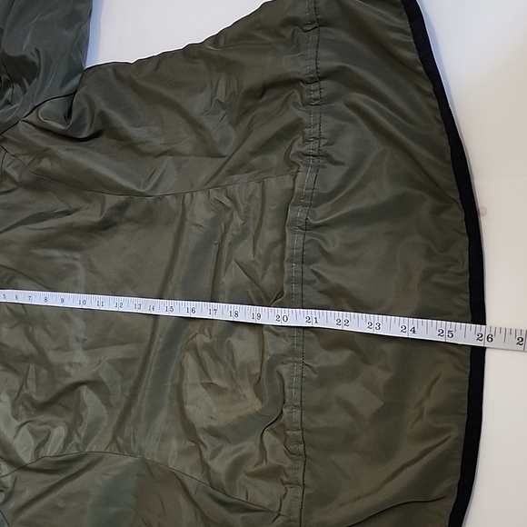 MICHAEL KORS OLIVE GREEN  WINDBREAKER JACKET/ M - Picture 10 of 17